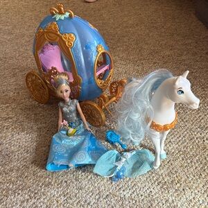 Cinderella & Carriage Playset